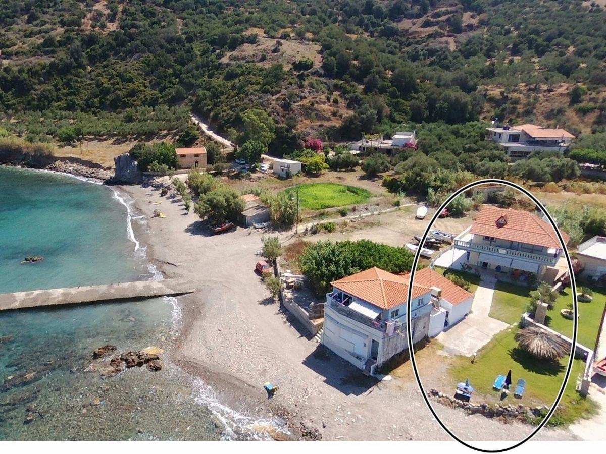 House Just On The Beach -Included 2 Canoe, 2 Bicycles Ravdhoúkha 외부 사진